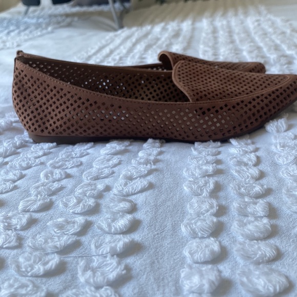 Steve Madden Cutout flats - Picture 2 of 2
